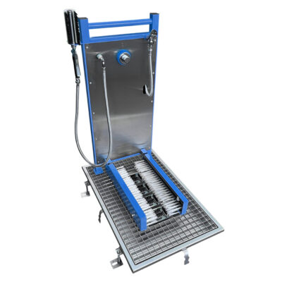 Low-profile flush-to-floor stainless steel boot washer