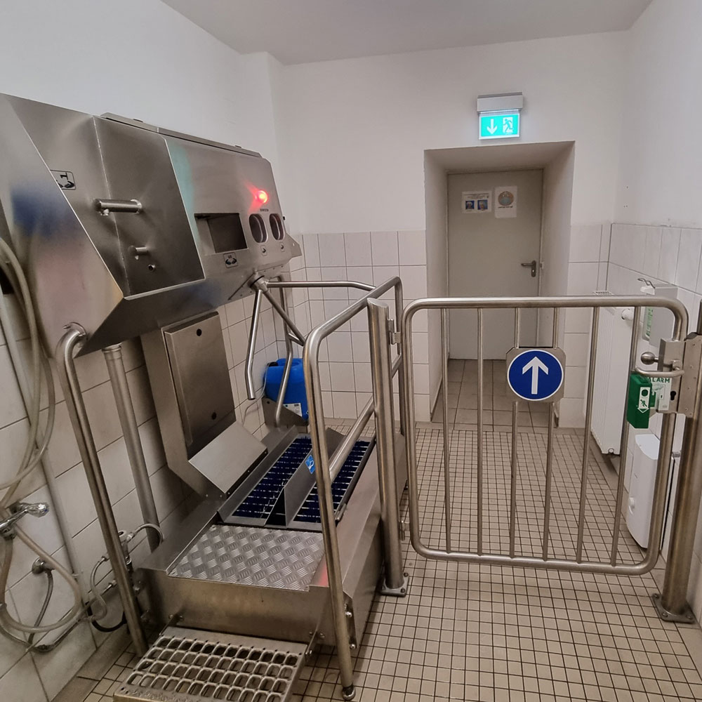 Entrance control with hand wash basin and hand dryers plus hand sanitiser - Image 4
