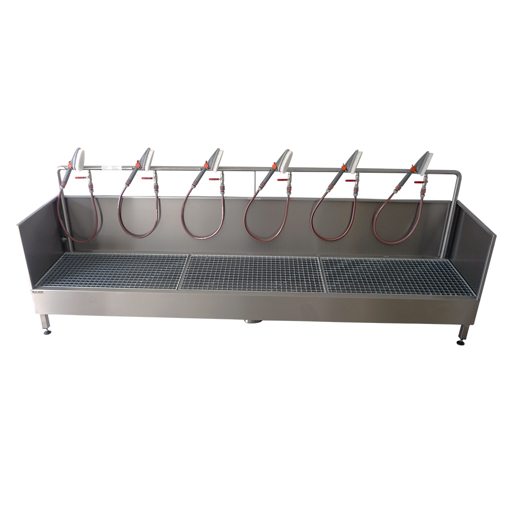 Football boot washing station with hand brush - Image 7
