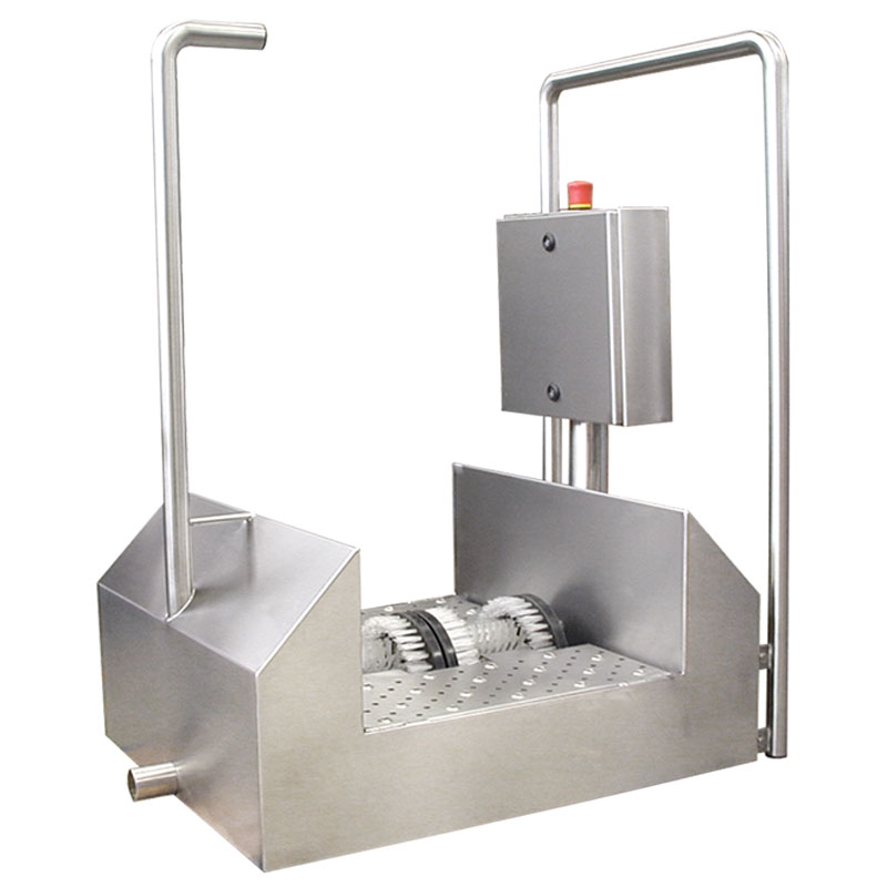 Walk-through sole cleaning machine