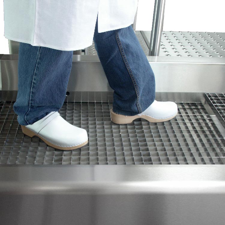 Foot disinfection trough BASIC with continuous-flow chamber - Image 2