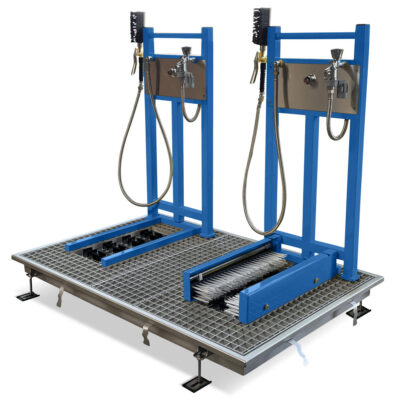 Work shoe and boot washer built-in version