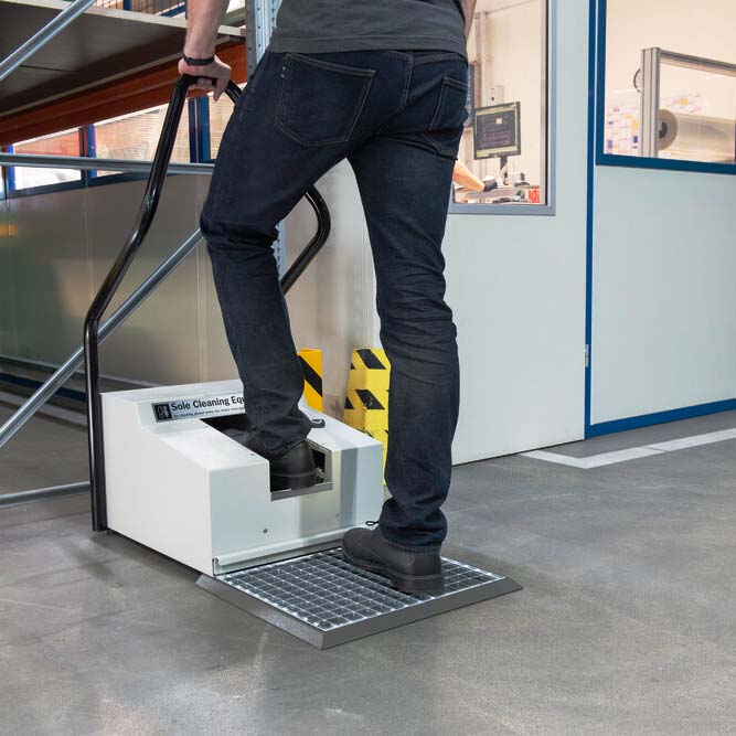 Shaking screen for sole cleaning machines - Image 2
